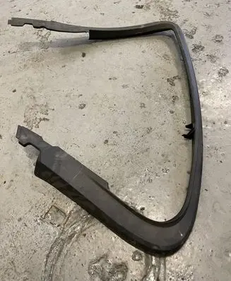 BMW M5 F90 Rear door glass trim molding 7384942 9010 NJ1J