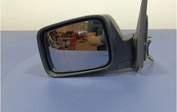 Nissan X-Trail T30 Front door electric wing mirror B46LH