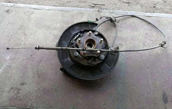 Suzuki Grand Vitara II Rear wheel hub