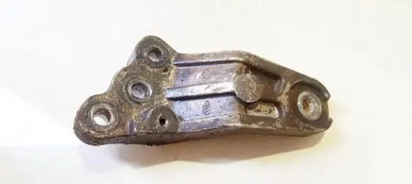 KIA Ceed Engine mounting bracket