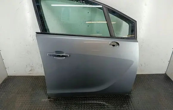 Opel Meriva B Front door Z179