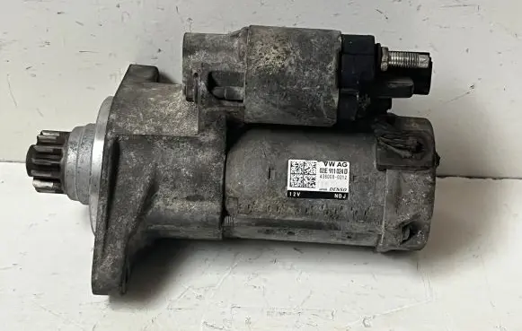 Volkswagen Golf VI Starter motor 02E911024D 4380000212
