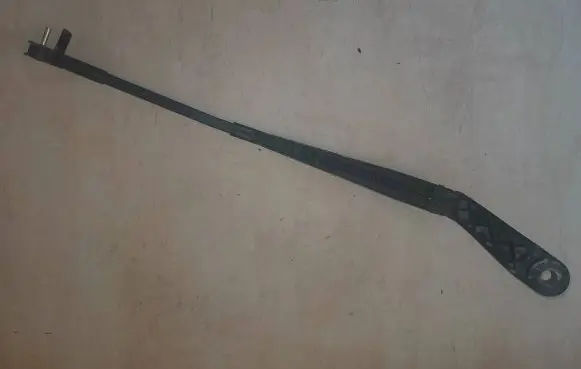 Seat Alhambra (Mk1) Front wiper blade arm 7M3955410