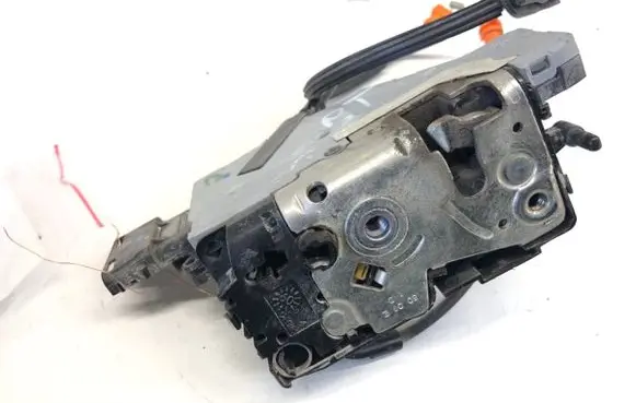 Citroen C4 Grand Picasso Rear door lock 24097816
