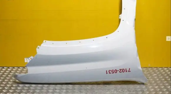 Chevrolet Silverado Fender 84581167
