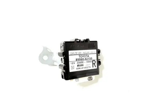Toyota RAV 4 (XA40) Light module LCM 8996042150