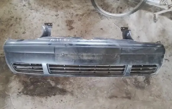 Volkswagen Golf IV Front bumper