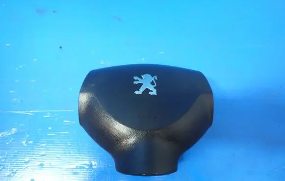 Peugeot 4007 Steering wheel airbag 608208000A 7030A140XA