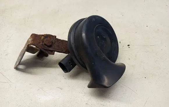 Volkswagen Phaeton Horn signal 657625