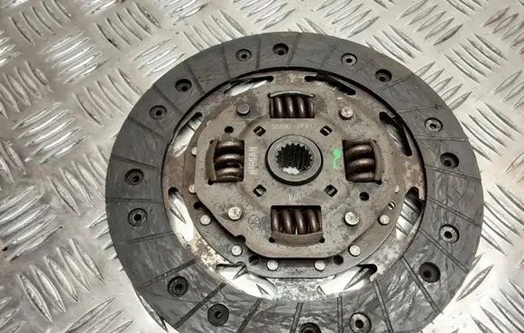 Nissan Almera Tino Clutch pressure plate 301002F217