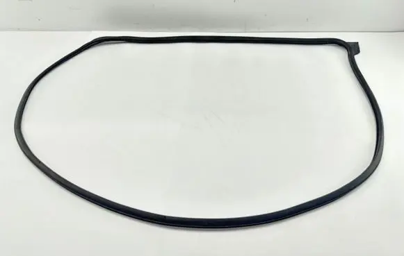 Toyota Yaris XP210 Rubber seal front door (on door) CZ67861