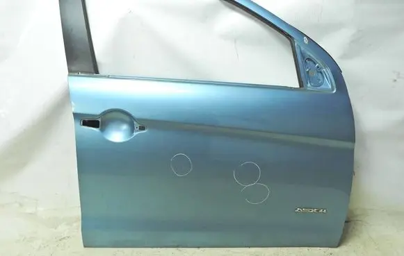 Mitsubishi ASX Front door