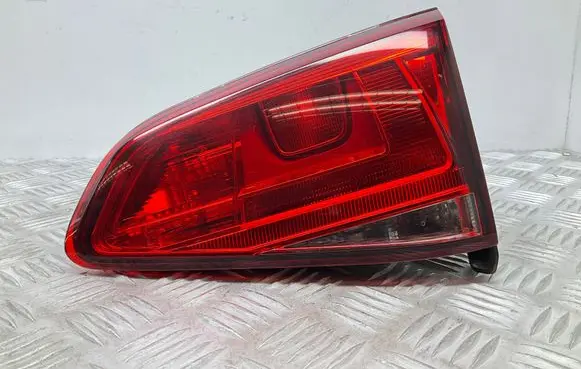 Volkswagen Golf VII Tailgate rear/tail lights 5G0945094AD