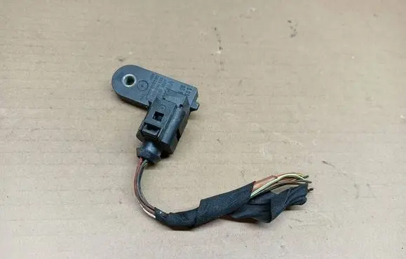 Skoda Yeti (5L) Master brake cylinder 1K0945459A 5N0945459A