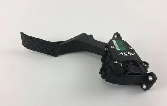Volkswagen Transporter - Caravelle T5 Accelerator throttle pedal 7H1721503A A590