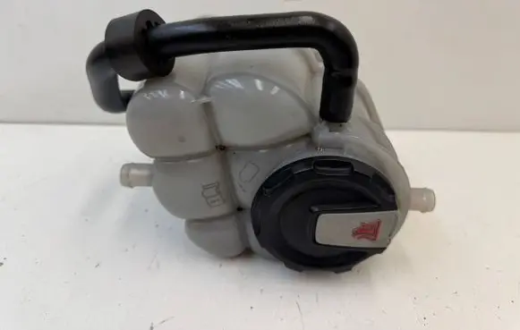Audi S5 F5 Coolant expansion tank/reservoir 8W2121403 8W2121403D