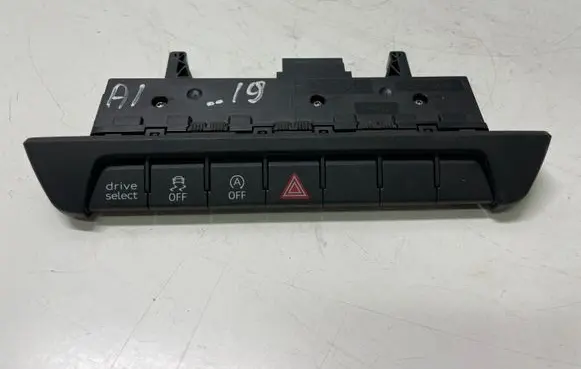 Audi A1 Other dashboard part 82A925301G