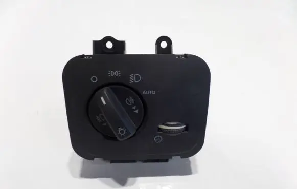 Land Rover Discovery 3 - LR3 Light switch YUD501480