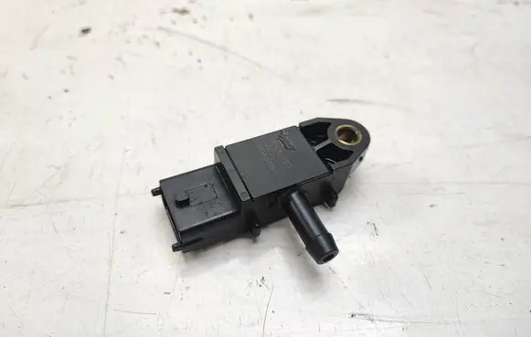 Opel Astra J Exhaust gas pressure sensor 55566186