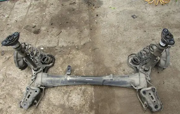 Peugeot 2008 II Rear axle beam 09836653880
