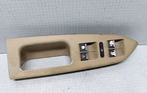 Volkswagen Touran I Electric window control switch 1T1867371F