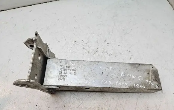 BMW 5 F10 F11 Radiator support slam panel bracket 7158874