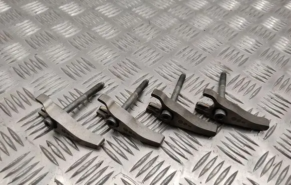Citroen DS5 Fuel Injector clamp holder 