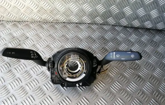 Audi A5 8T 8F Wiper turn signal indicator stalk/switch 8R0953568Q 4G0953502