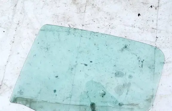 Citroen C3 Rear door window glass 43R000929 43R-000929