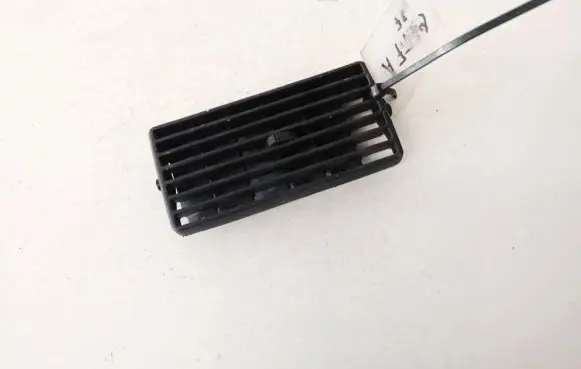 Volkswagen Golf IV Dash center air vent grill 1j0819755b
