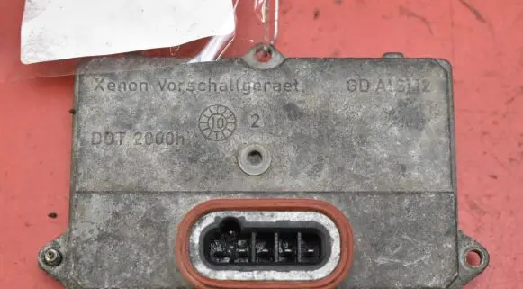 Opel Astra H Voltage converter/converter module 5DV008764-00