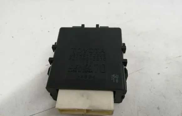 Toyota Auris E180 Window control relay 8594002060 4230002070
