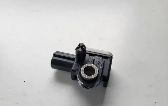 Ford Kuga II Airbag deployment crash/impact sensor