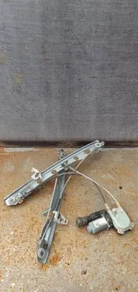 Renault Megane II Front door window regulator with motor 128000471