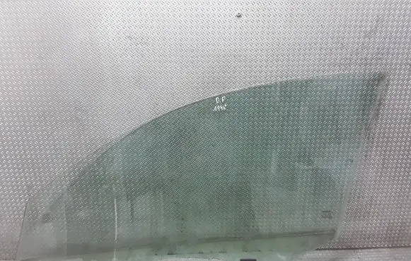 Nissan Primera Front door window glass four-door