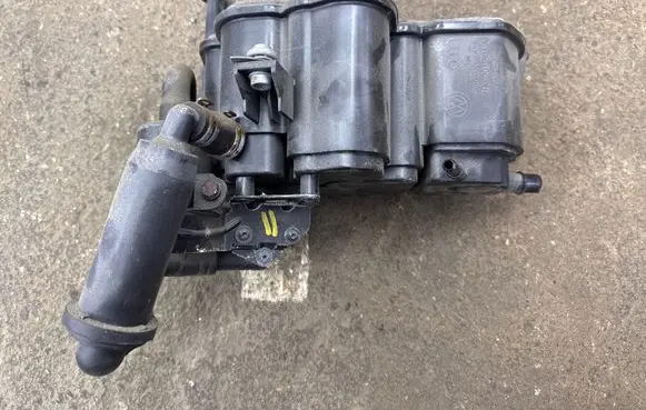 Audi A8 S8 D4 4H Active carbon filter fuel vapour canister 4H0201801A H0196