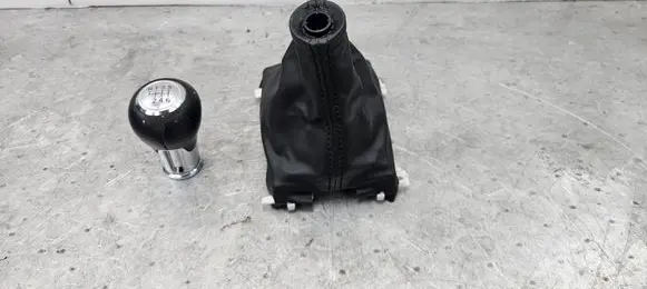 Mazda 3 Gear selector/shifter in gearbox 4H6YJU56UJ