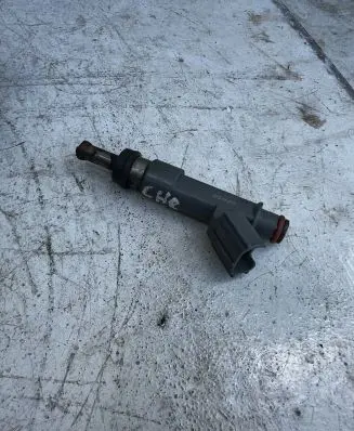 Toyota C-HR I Fuel injector 232500T110