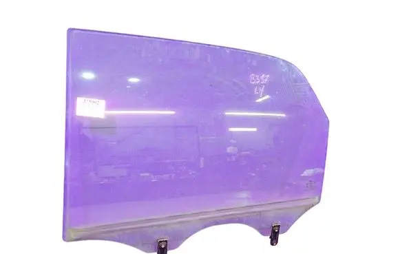 KIA Sportage Front door window glass four-door 