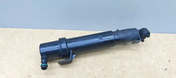 Mercedes-Benz E W211 Headlight washer spray nozzle 2118600647