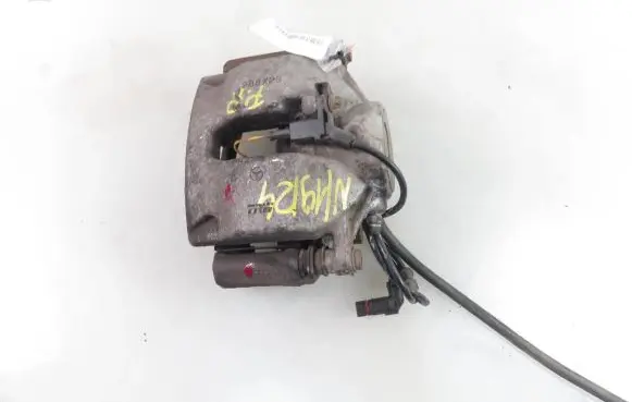 Mercedes-Benz C AMG W204 Front brake caliper