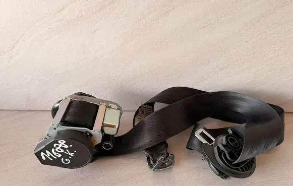 Seat Alhambra (Mk2) Rear seatbelt 7N0857805B