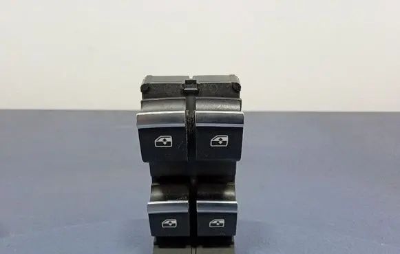 Audi Q7 4L Electric window control switch 4M0959851C