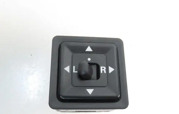 Mitsubishi Pajero Wing mirror switch