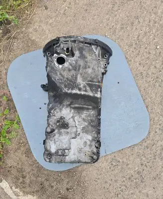 Mercedes-Benz C AMG W204 Oil sump R6460142102