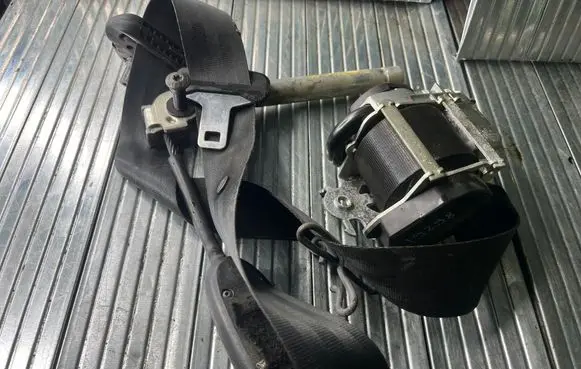 Renault Scenic III - Grand scenic III Front seatbelt 8507743 B507743