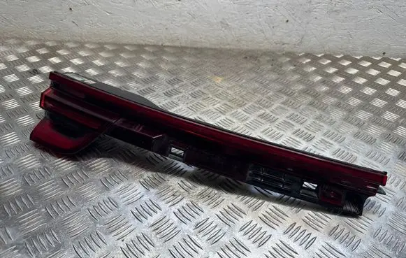 Tailgate rear/tail lights