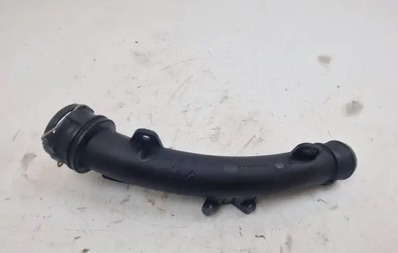 Citroen DS3 Intercooler hose/pipe 9677537380