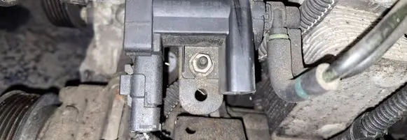 Citroen C4 I Picasso Turbo solenoid valve 9660693180