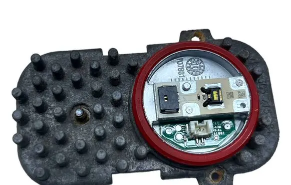 BMW X5 E70 LED ballast control module 1305715084 A141009